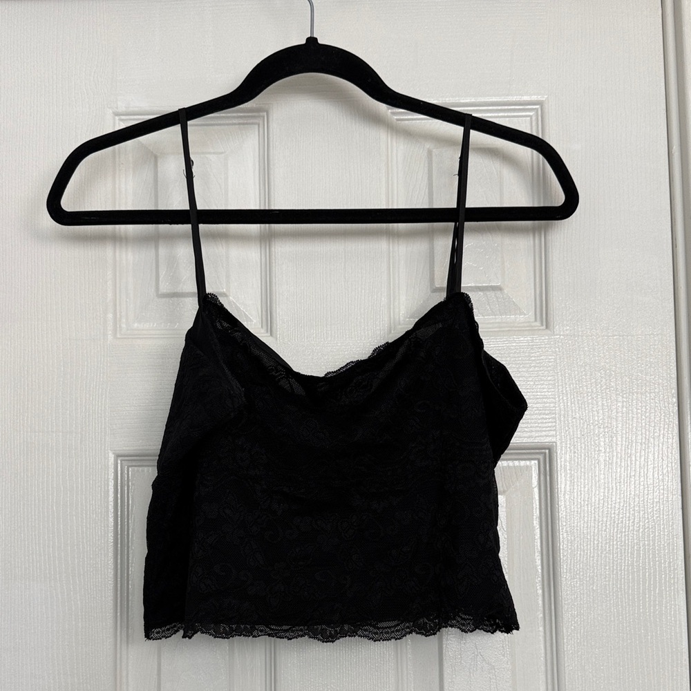 🌵 3 for $20 Lillian Lowor Designs Lace Crop Top
